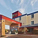 Days Inn By Wyndham Tulsa Central 