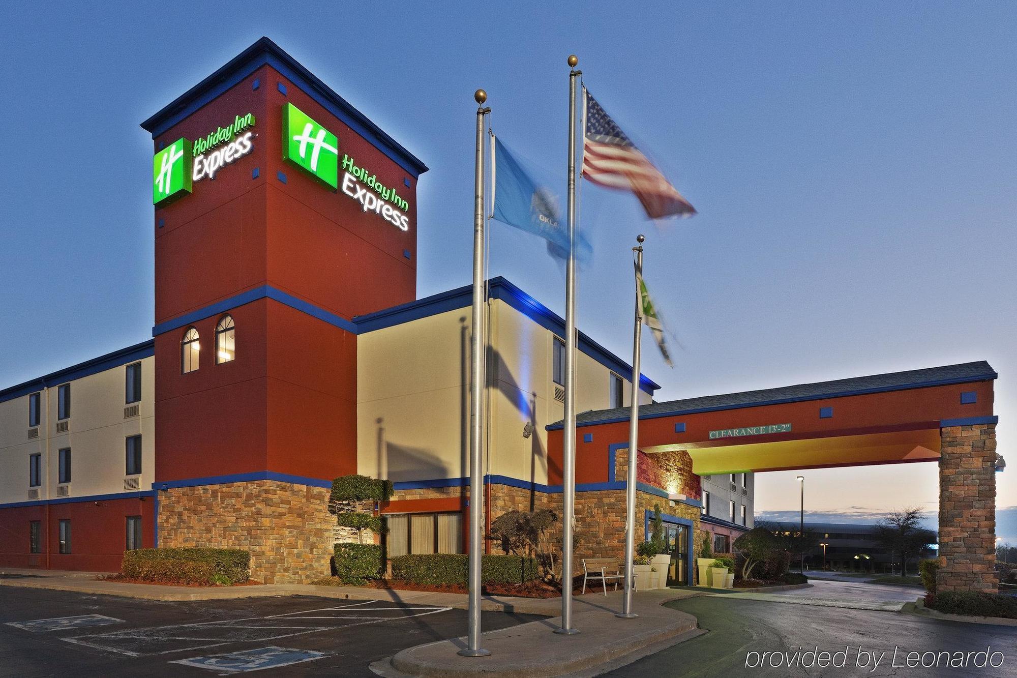 Days By Wyndham Hotel Tulsa