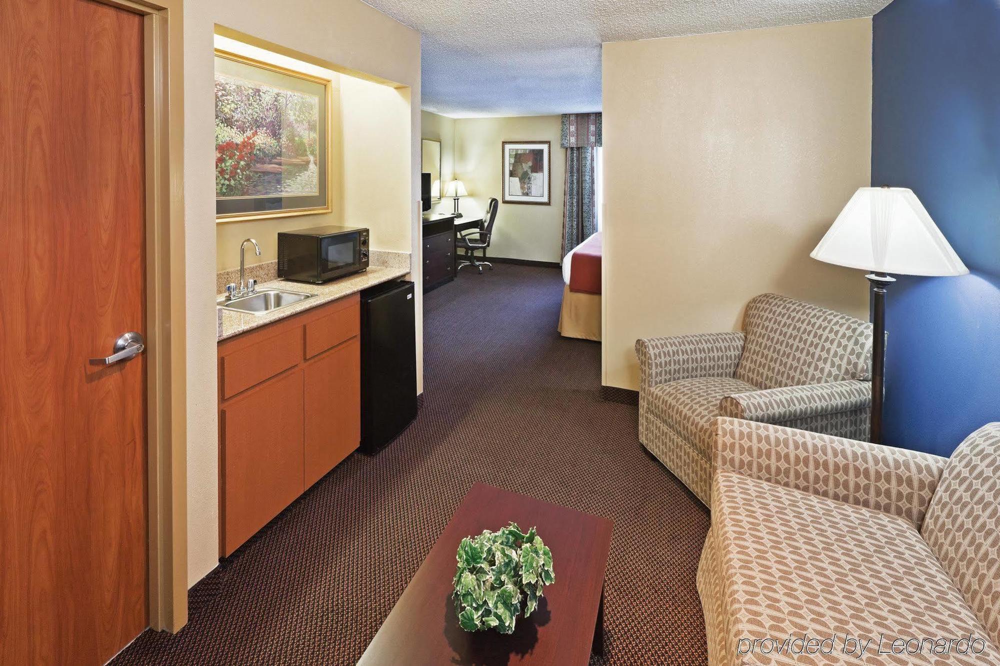 Days By Wyndham Hotel 3*